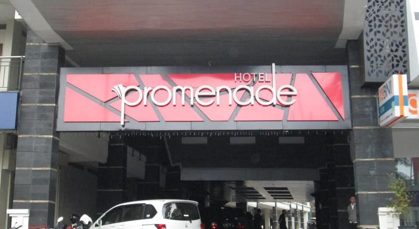 Hotel Promenade Cihampelas Bandung Esterno foto